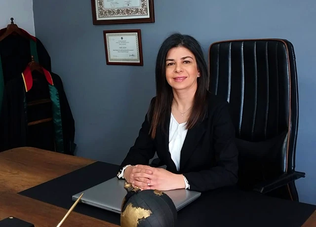 Antalya Avukatı, Avukat Deniz Sezgin Bayraktar